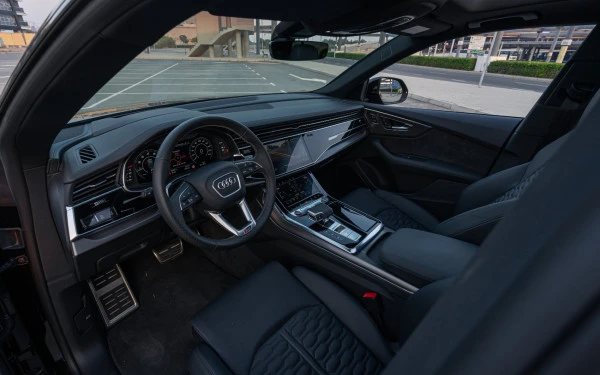 Black Audi RSQ8, 2023 Photo 5