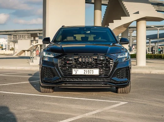 Black Audi RSQ8, 2023 Photo 1