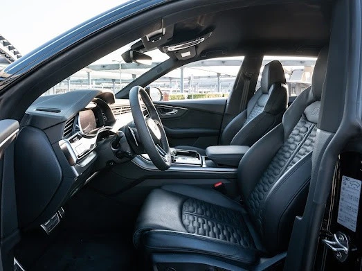 Black Audi RSQ8, 2023 Photo 3