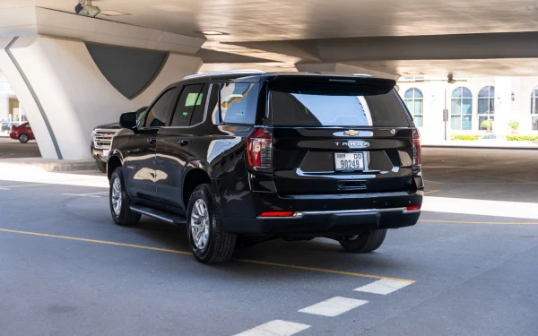 Black Chevrolet Tahoe, 2025 Photo 3