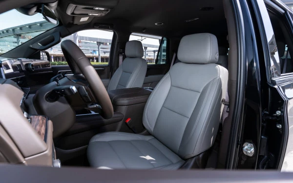 Black Chevrolet Tahoe, 2025 Photo 9