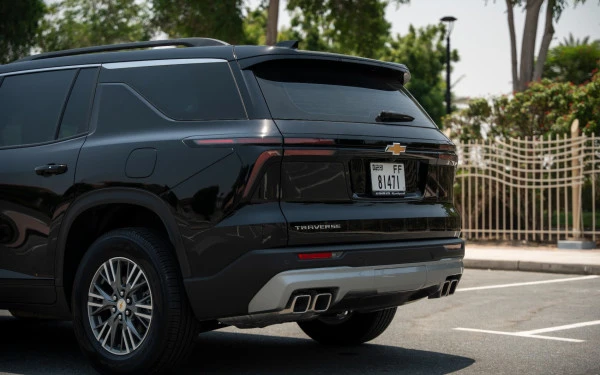 Black Chevrolet Traverse, 2026 Photo 1
