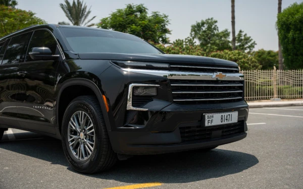 Black Chevrolet Traverse, 2026 Photo 5