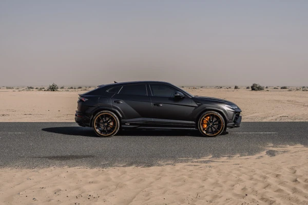 Black Lamborghini Urus MY20, 2025 Photo 3