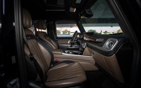 Black Mercedes G63 AMG, 2023 Photo 14