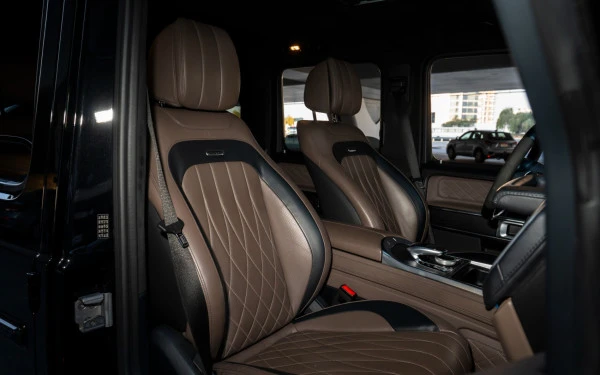 Black Mercedes G63 AMG, 2023 Photo 15