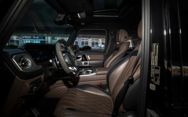 Black Mercedes G63 AMG, 2023 Photo 23