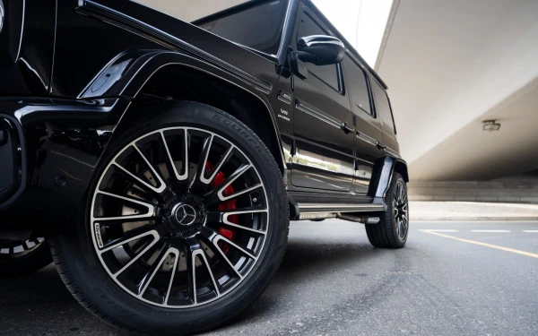 Black Mercedes G63 AMG, 2025 Photo 11