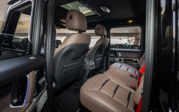 Black Mercedes G63 AMG, 2025 Photo 22