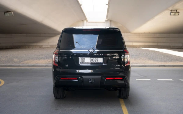 Black Nissan Patrol SE, 2025 Photo 4