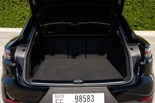 Black Porsche Cayenne coupe, 2022 Photo 9
