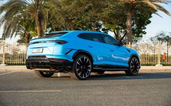 Blue Lamborghini Urus, 2023 Photo 15