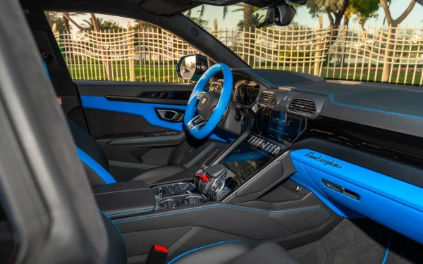 Blue Lamborghini Urus, 2023 Photo 21