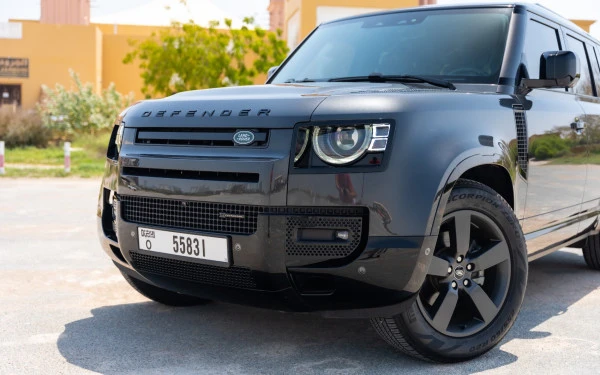 Dark Grey Range Rover Defender, 2022 Photo 8