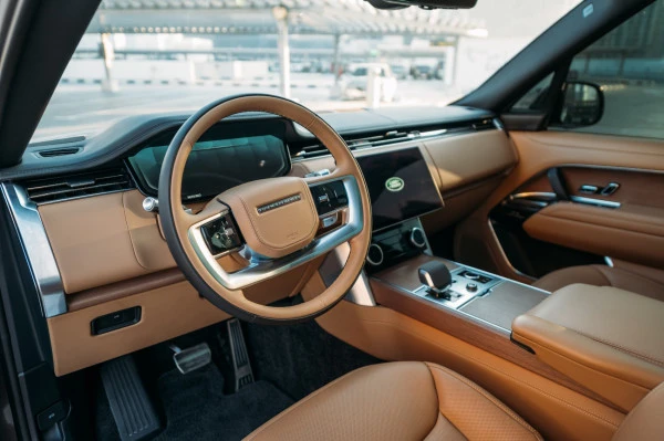 Dark Grey Range Rover Vogue HSE, 2023 Photo 4
