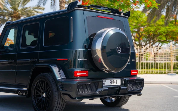 Green Mercedes G63 AMG, 2021 Photo 4