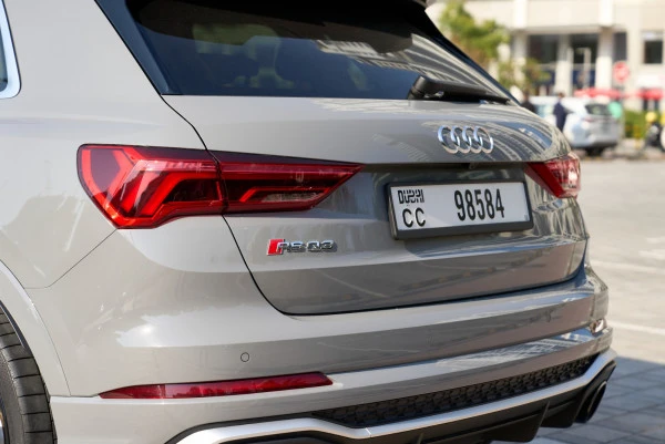 Grey Audi RSQ3, 2022 Photo 2