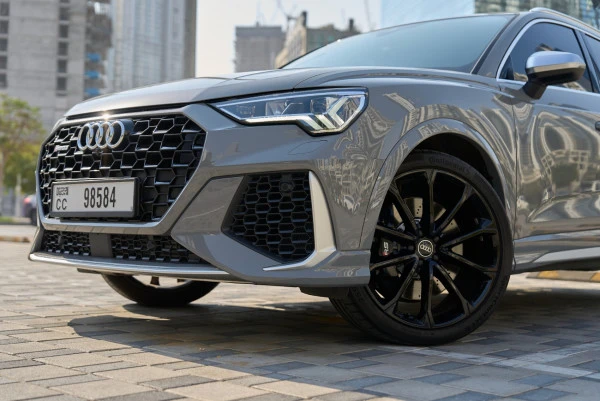 Grey Audi RSQ3, 2022 Photo 11