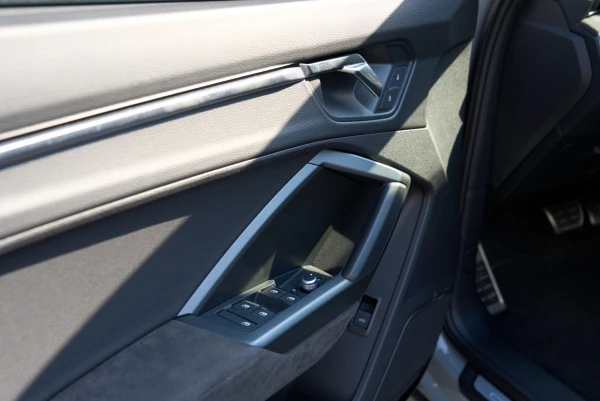 Grey Audi RSQ3, 2022 Photo 12