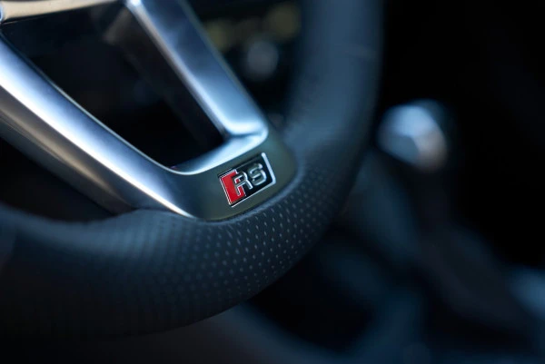 Grey Audi RSQ3, 2022 Photo 14