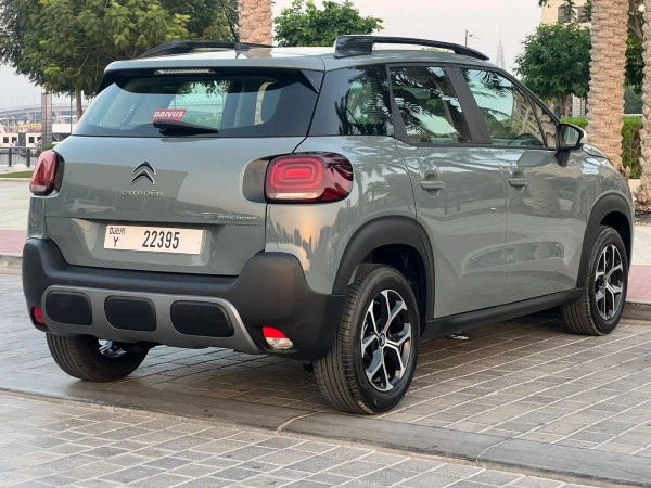 Grey Citroen C3 Aircross, 2024 Photo 2