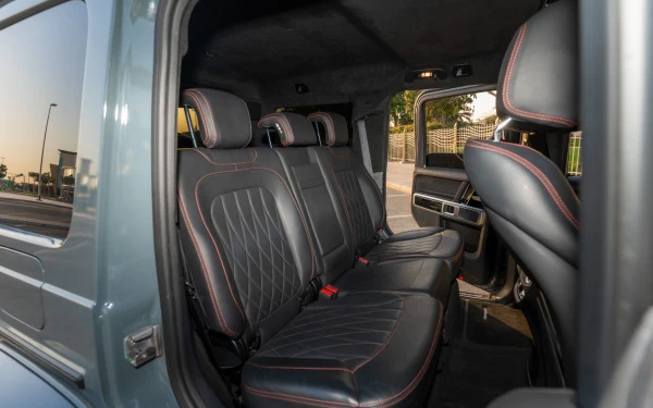 Grey Mercedes G63 AMG, 2022 Photo 1
