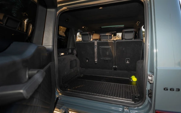 Grey Mercedes G63 AMG, 2022 Photo 2