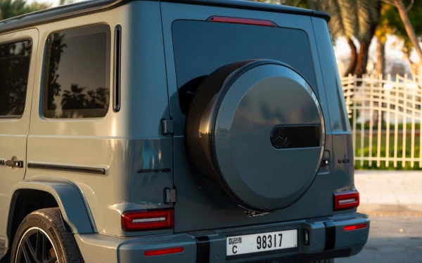 Grey Mercedes G63 AMG, 2022 Photo 10