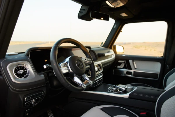 Grey Mercedes G63 AMG, 2023 Photo 10