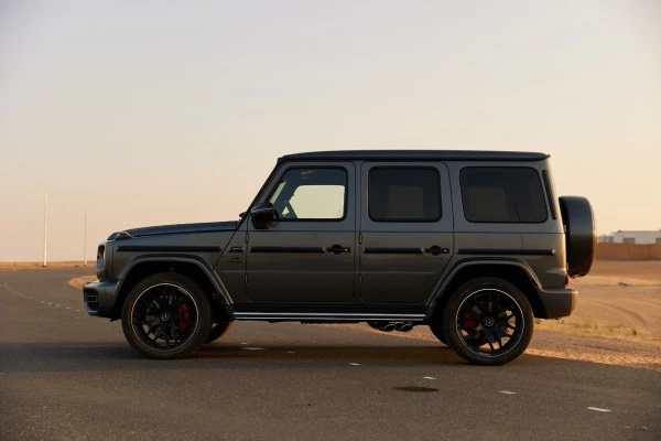 Grey Mercedes G63 AMG, 2023 Photo 12