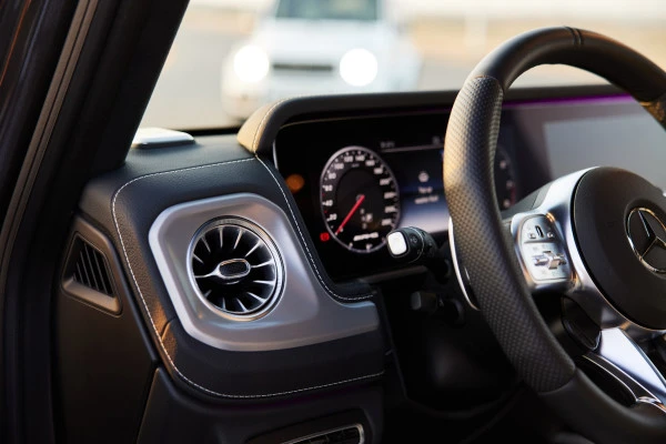 Grey Mercedes G63 AMG, 2023 Photo 16