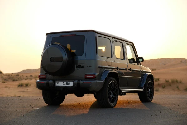 Grey Mercedes G63 AMG, 2023 Photo 18