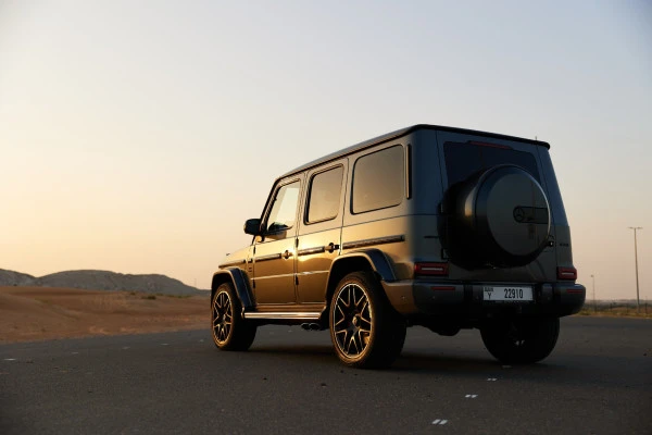 Grey Mercedes G63 AMG, 2023 Photo 23