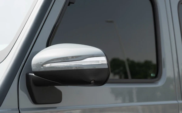 Grey Mercedes G63 AMG, 2025 Photo 8
