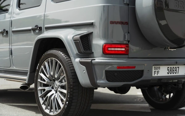 Grey Mercedes G63 AMG, 2025 Photo 11