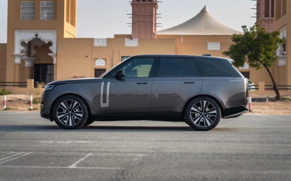 Grey Range Rover Vogue HSE, 2023 Photo 2