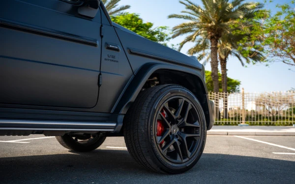 Matte Black Mercedes G63 AMG, 2022 Photo 12