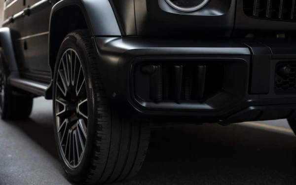Matte Black Mercedes G63 AMG, 2025 Photo 1