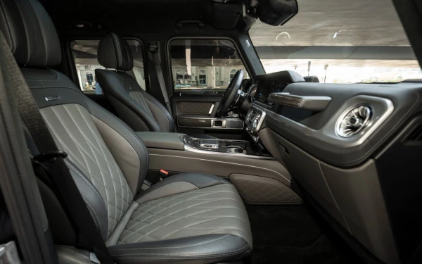 Matte Black Mercedes G63 AMG, 2025 Photo 22