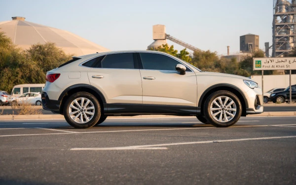 Silver Audi Q3 Sportback, 2025 Photo 1