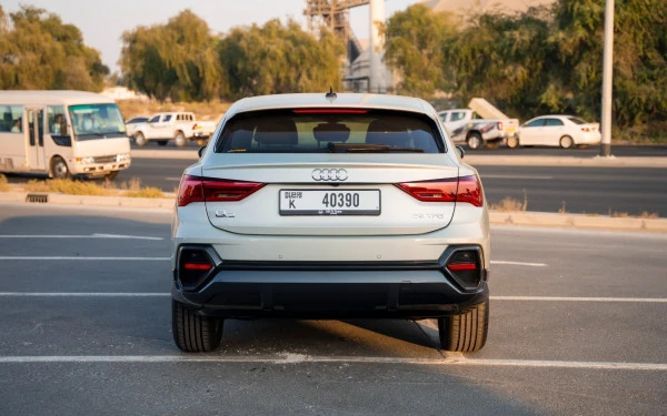 Silver Audi Q3 Sportback, 2025 Photo 4