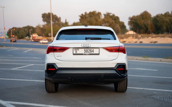 White Audi Q3 Sportback, 2025 Photo 4