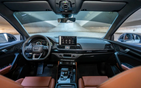 White Audi Q5 Sportback, 2025 Photo 8