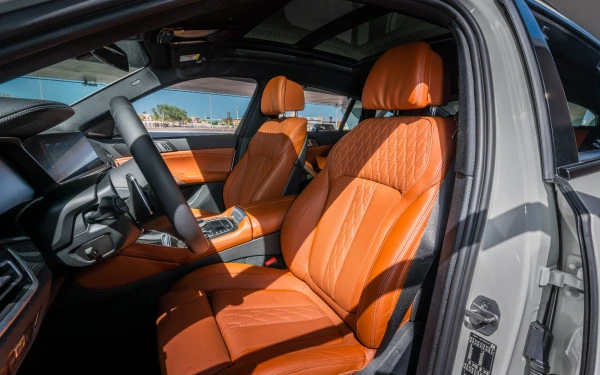 White BMW X6, 2023 Photo 4