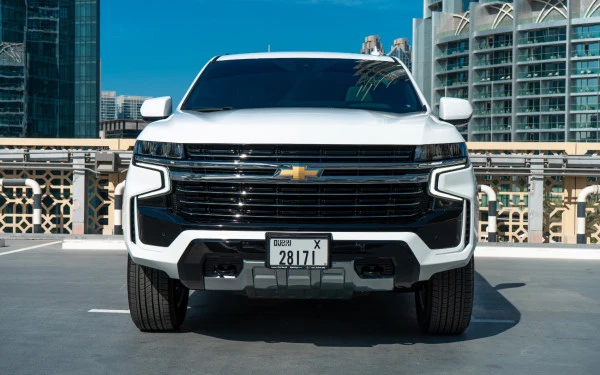 White Chevrolet Tahoe, 2021 Photo 1