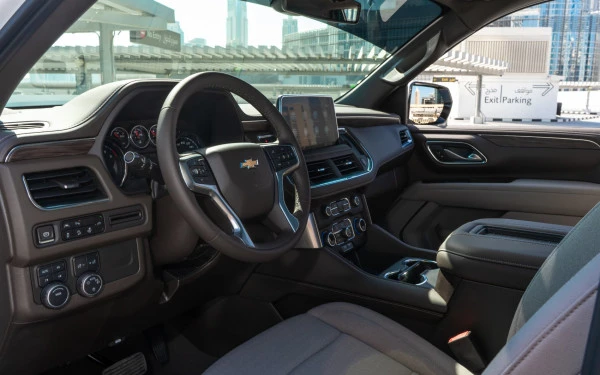 White Chevrolet Tahoe, 2021 Photo 4