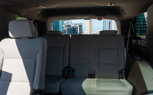 White Chevrolet Tahoe, 2021 Photo 7