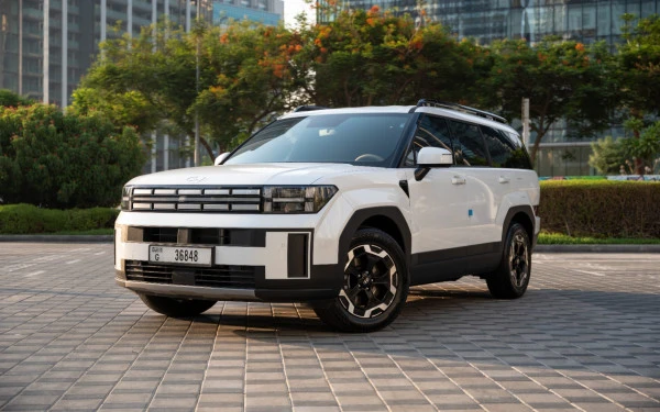 White Hyundai Santa Fe, 2026 Photo 5