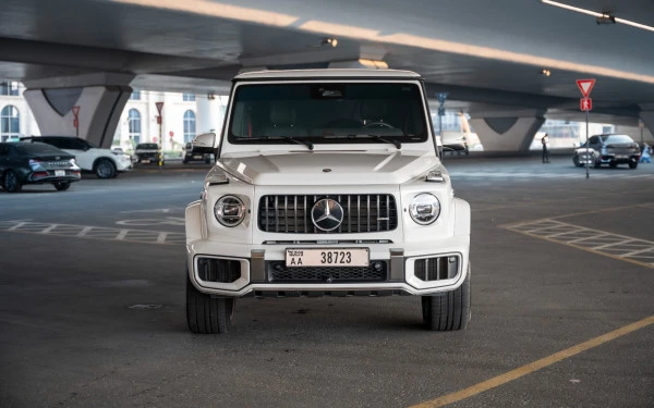 White Mercedes G63 AMG, 2025 Photo 17