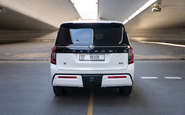 White Nissan Patrol SE, 2025 Photo 3